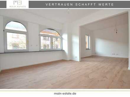 Stilvolles Wohnen im Altbau: Hochwertig sanierte 3- bzw. 4-Zimmer-Wohnung mit Balkon