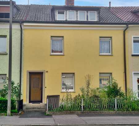 Gepflegtes Reihenmittelhaus (Aufteilung in 3 Wohneinheiten) im schönen Schweinfurt