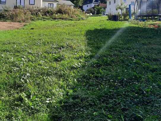 Sofort bebaubares Grundstück mit Stadtvilla