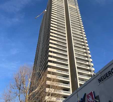 Traumhafte Wohnung mit Rhein- und Domblick im Axa/ Colonia Hochhaus in Köln Riehl