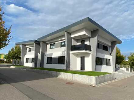 NEUBAU Erstbezug in Abstatt, 2 Zimmerwohnung, EG, Terrasse, EBK, TG-Stellpl., prov.frei
