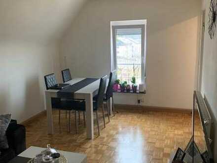 Schöne 2-Zimmer-Wohnung mit EBK in Reutlingen/Lerchenbuckel