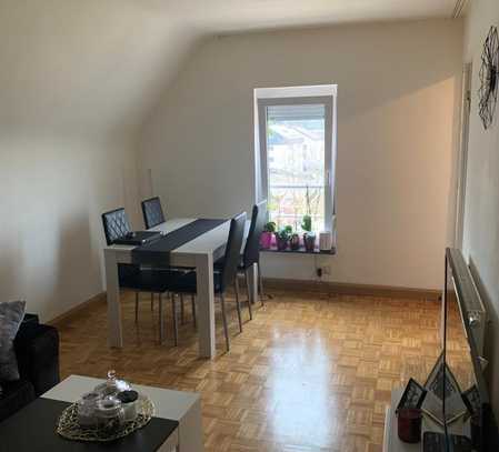 Schöne 2-Zimmer-Wohnung mit EBK in Reutlingen/Lerchenbuckel