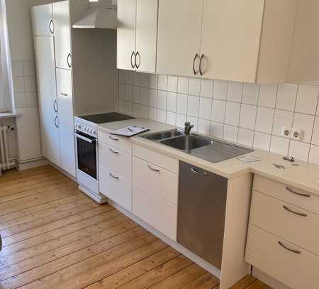 2 Zimmer Wohnung mit Einbauküche, Westliches Ringgebiet, BS!