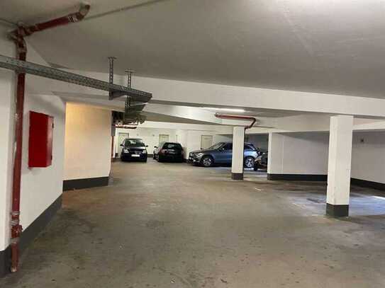 Praktischer Tiefgaragenstellplatz in Montabaur zu vermieten – Sicherer Abstellplatz für Ihr Auto