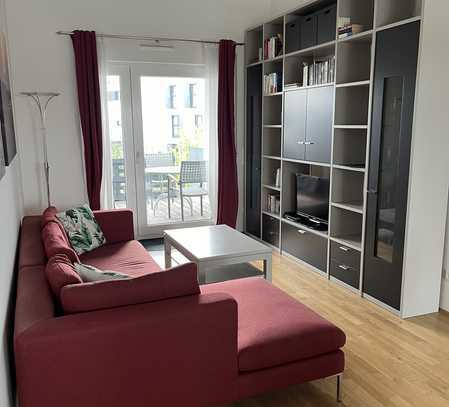 Traumhafte 3-Zimmer-Dachgeschosswohnung mit großzügigem Balkon, EBK und hohen Decken in Thon