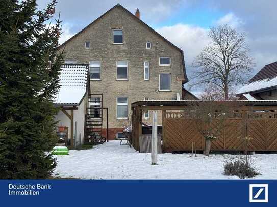 KÄUFERPROVISIONSFREI - Saniertes 3-Familienhaus mit Altbaucharme und Feldblick