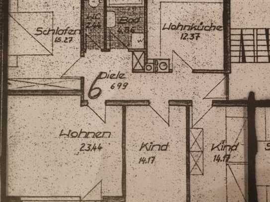 Gut geschnittene 4-Zimmer-Wohnung mit Balkon und Einbauküche in Radolfzell