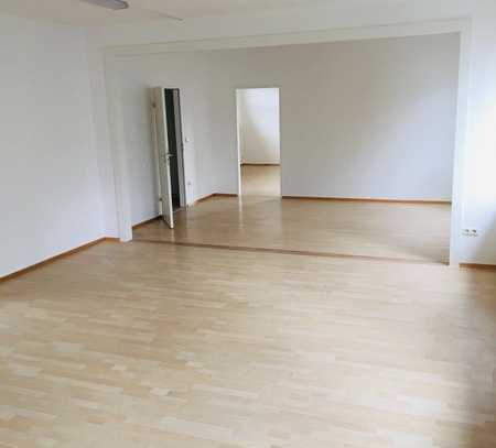 Büro - Atelier - Verkaufsfläche in Wesel - 141 qm - Einbauküche - zentrale Lage - modern
