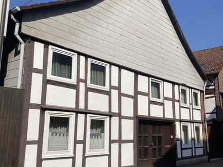 Einfamilienwohnhaus mit 2 Apartments in Innenstadtlage von Holzminden