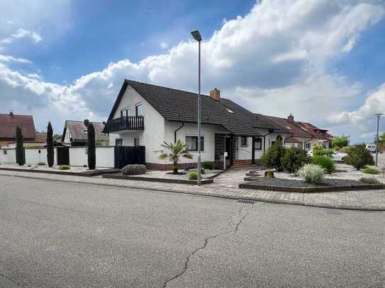 Freistehender Bungalow mit großzügigem Grundstück in Reilingen