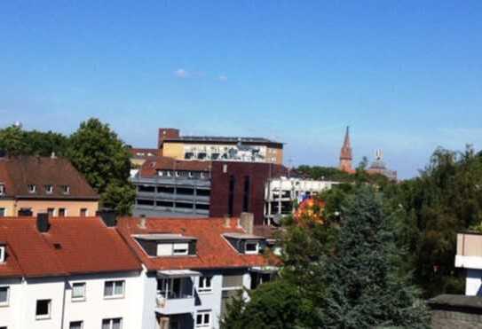 Schicke 3-Zimmer-Wohnung mit Küche und Balkon im Kreuzviertel