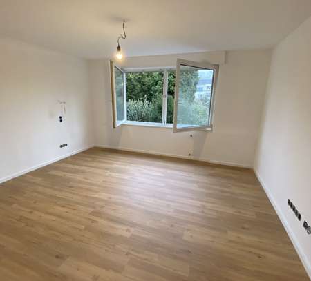 Exklusive 2,5-Erdgeschosswohnung 82m² mit 180m² Garten