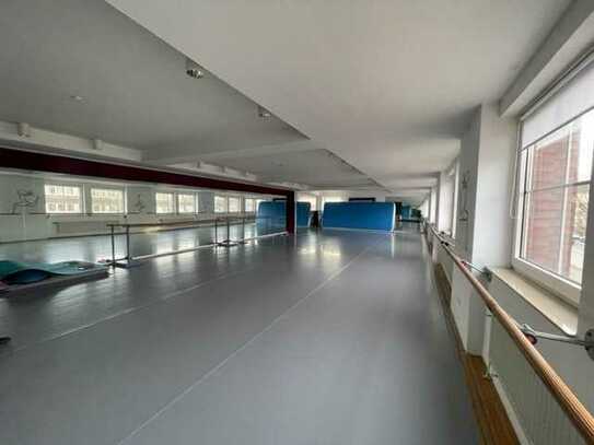 Praxisräume / Büroräume /Tanzschule im Duisburger-Süden