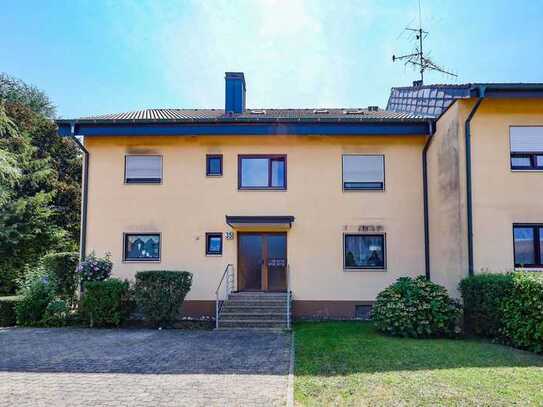 Gemütliche 2-Zimmer-Dachgeschosswohnung mit Balkon und PKW-Stellplatz in Steinen