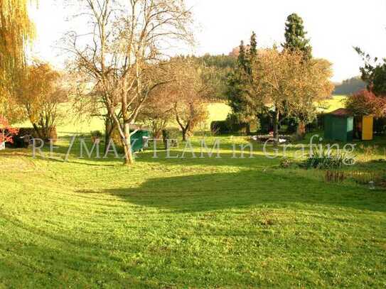 Freizeitgrundstück mit Wohnwagen, Gartenhäuschen und Wasseranschluss