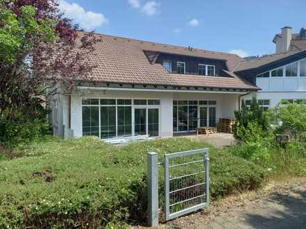 Ratshausen - helle, moderne Wohnung mit Einbauküche - Erstbezug nach Kernsanierung