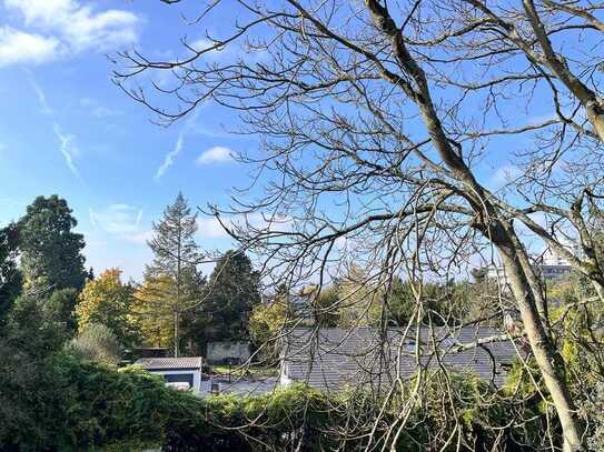 Sachsenhäuser Berg, 1. Zimmer Wohnung, Westseite mit Balkon und schönem Ausblick, von Privat