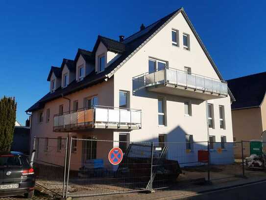 Moderne 4-Zimmer-Maisonette inkl. Küche & Aufzug & Balkon