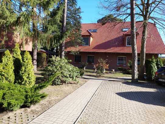 Attraktive 3-Zimmer-Wohnung mit Balkon und Studio in bevorzugter Lage