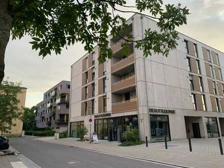 Gehobene neuwertige 2-Zimmer-Wohnung mit Balkon und EBK, Nähe Uni Bamberg-Erbainsel
