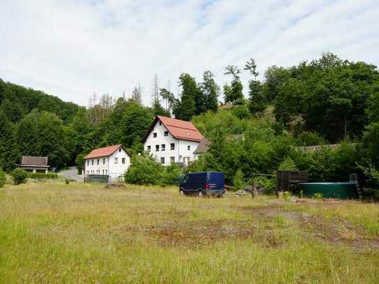 Bieterverfahren: Wohnanlage mit 2 Wohnhäusern und 16.662 m² Grundstücksfläche