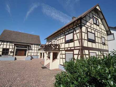 ***ERSTBEZUG*** 
schicke 6 Zimmer Maisonettewohnung***