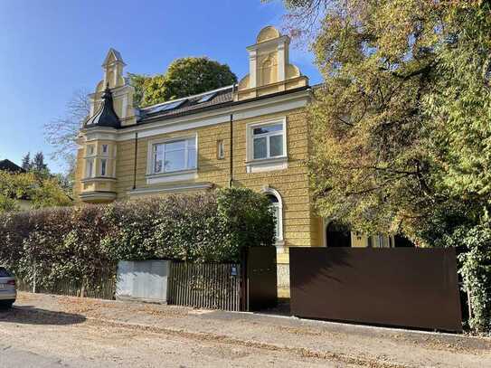 Schöne, geräumige 2 Zimmer Wohnung in München, Pasing