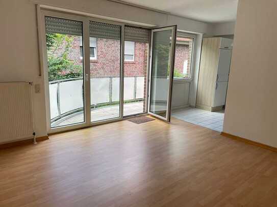 Renovierte, helle 3-Zimmer-Maisonette-Wohnung mit Balkon und Einbauküche in Münster