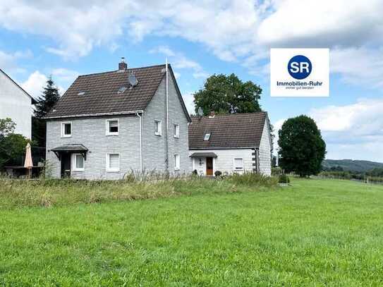 Teilsaniertes Einfamilienhaus in grüner Lage von Sprockhövel-Hiddinghausen