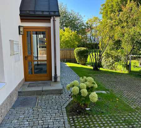 Erstbezug nach Sanierung mit Terrasse: hochwertige 4-Zimmer-Wohnung in Ebersberg