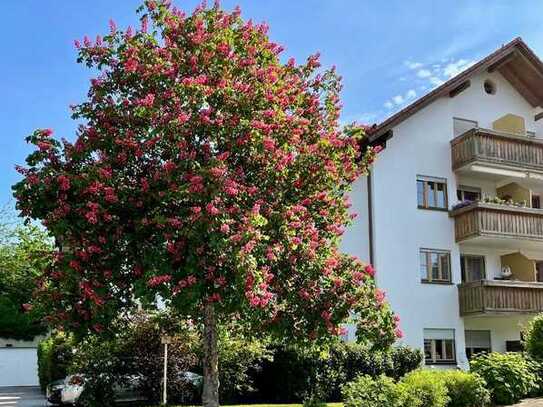 Modern gestaltete, sonnige 4-Zimmer Wohnung in ruhiger Lage mit Blick ins Grüne