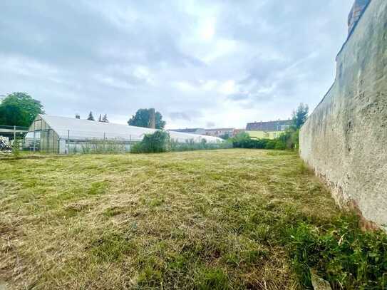 Urbaner Spielraum. Grundstück zum Verkauf.