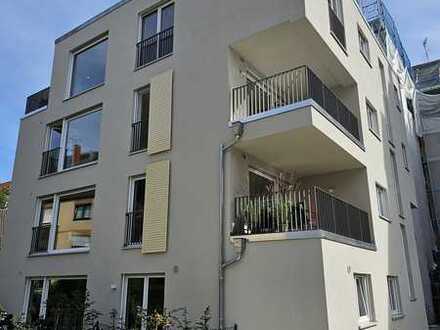Hochwertige 3,5 Zimmer Neubauwohnung mit Loggia in zentraler Lage zum Erstbezug