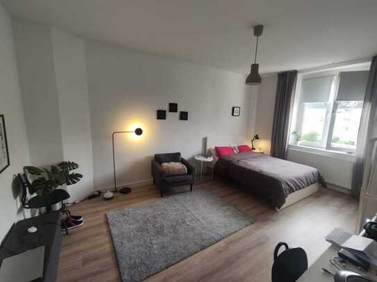 Large room in a well-located shared apartment