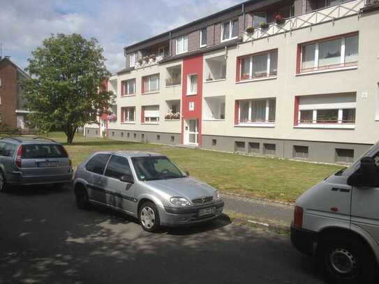 Ansprechende 3,5-Zimmer-Wohnung mit Balkon in Bochum-Wiemelhausen ab dem 1.12.2024 zu vermieten.