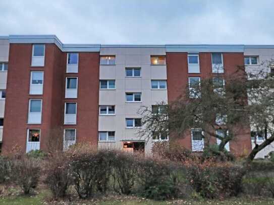 Bremen-Gartenstadt-Vahr: Gut geschnittene 2,5 Zimmerwohnung mit Loggia im 2. Obergeschoss.