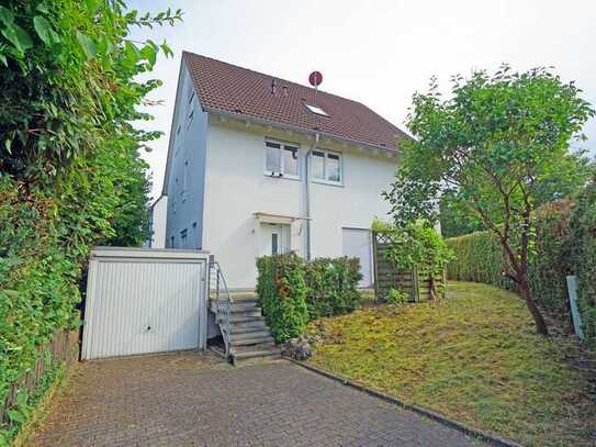 Moderne Doppelhaushälfte - Ihr neues Zuhause mit Terrasse und kleinem Garten