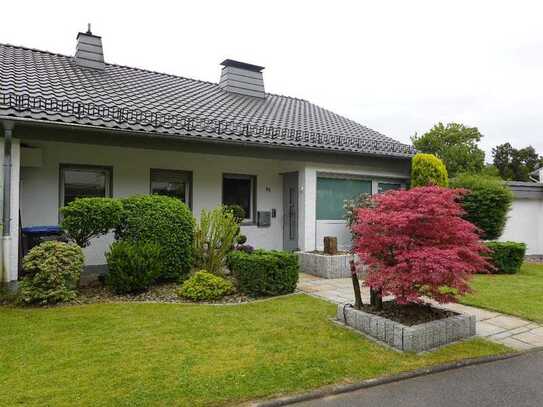 Großzügiges individuelles Einfamilienhaus mit großer teilüberdachter Terrasse