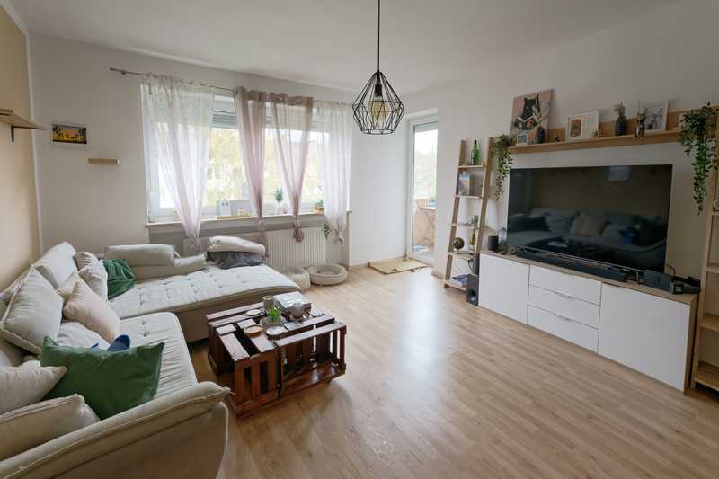                                                               Sanierte 3,5-Zimmer-Wohnung mit 2 Balkonen in Landshut Piusviertel                                                       in Münchnerau (Landshut)