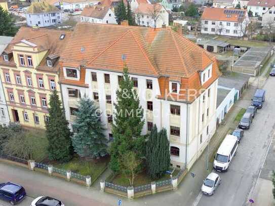 Baukünstlerisch bedeutendes Mehrfamilienhaus am Park