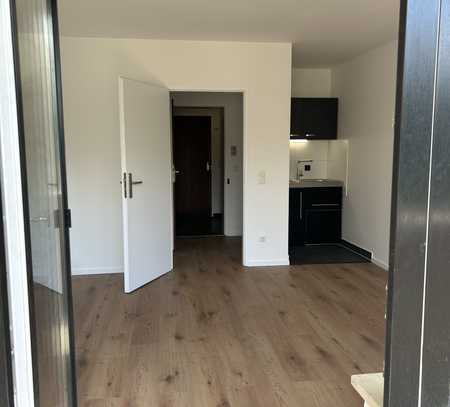 Wunderschön renoviertes Apartment mit Balkon und TG in München Neuhausen-Nymphenburg