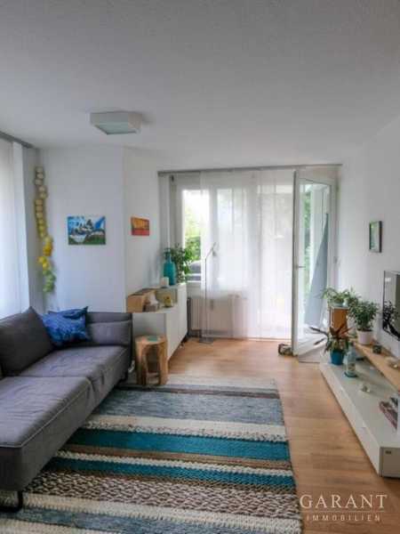 Exklusive 2 Zimmer-Erdgeschoss-Wohnung mit Süd-/West-Terrasse und Tiefgaragen-Stellplatz!