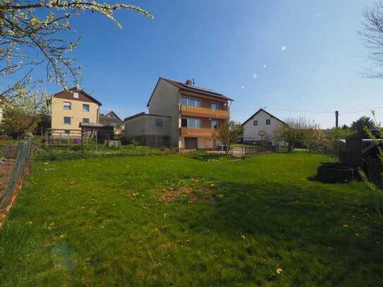 GEMÜTLICHES ZWEIFAMILIENHAUS MIT AUSBLICK