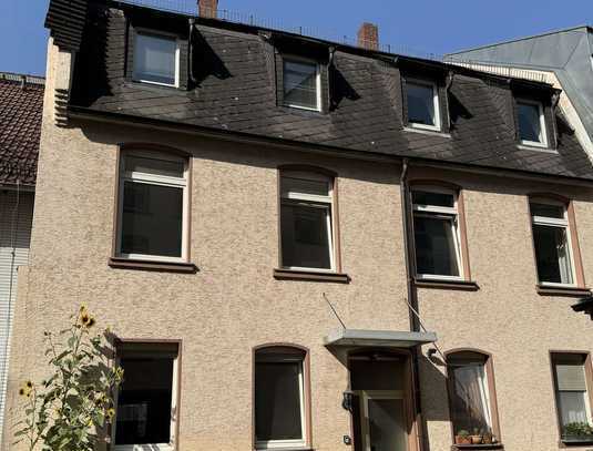 ImmoConcept: Wow! Aufgeteiltes Mehrfamilienhaus mit Energiekennwert A in Frankfurt - Bockenheim