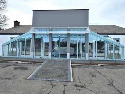 Bildchen, - belg. Seite -, Grenzverlauf ca. 612 m², 20 Parkplätze, barrierefrei, saniert-mod.