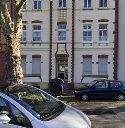 Großzügig geschnittene 2,5 Raumwohnung. Wohnberechtigungsschein erforderlich!