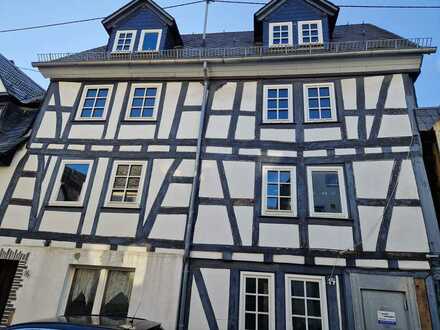 Mehrfamilienhaus Innenstadt Montabaur mit Bauantrag