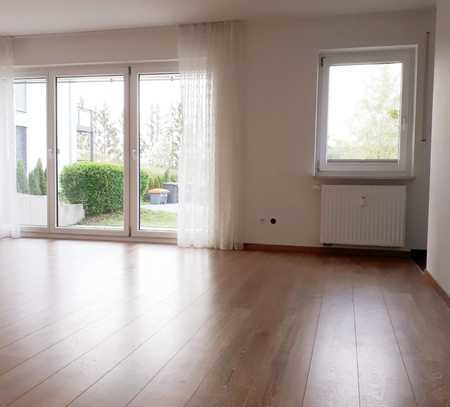 Sonnige 1-Zimmer-Wohnung, Terrasse, EBK, Gartenmitbenutzung, Stellplatz