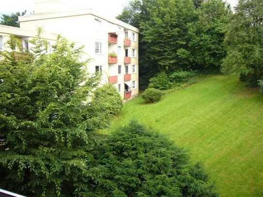 Für Gesundheitsfanatiker - helle Wohnung im 3. OG ohne Aufzug - Nähe Uni, Südstadt